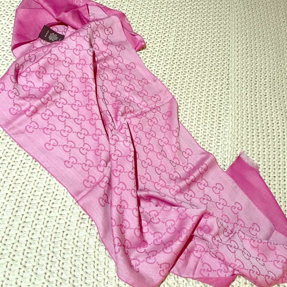 Original Gucci Scarf, no tags